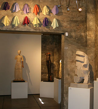 image of sculpture in gallery